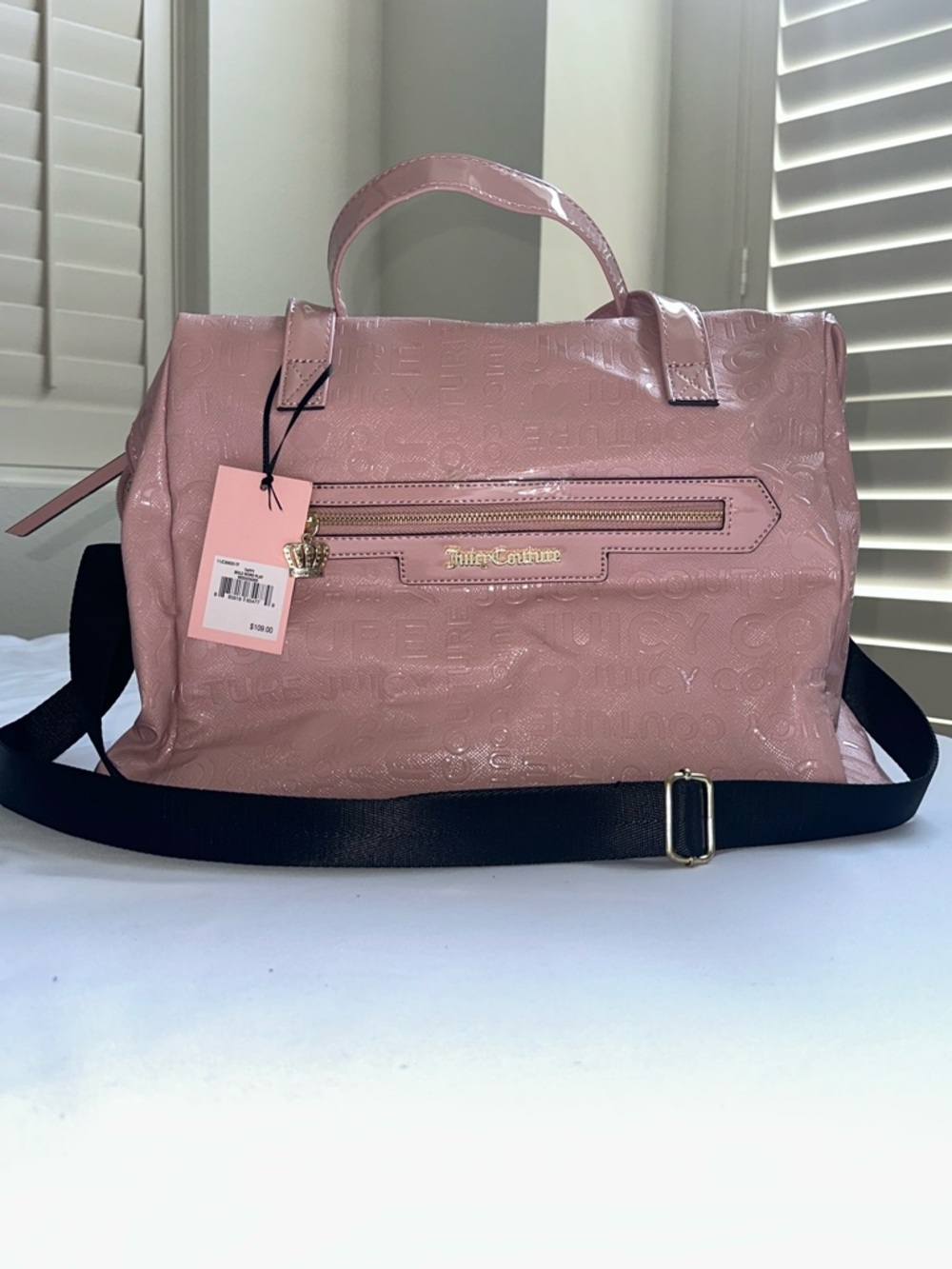 NWT Juicy Couture Dusty Pink Weekend Bag with Black Strap